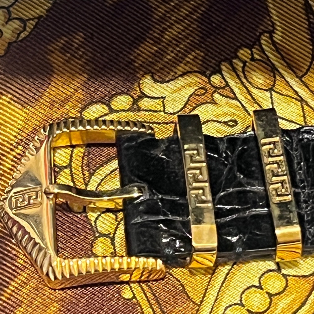 Gianni Versace vintage gold plated Swiss watch - Picture 6 of 10